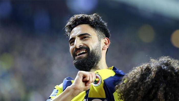 Emre Belözoğlu devrede Fenerbahçe ile Beşiktaş arasında transfer hesapları