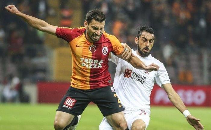 Galatasarayda sıcak saatler... Fatih Terimden flaş karar