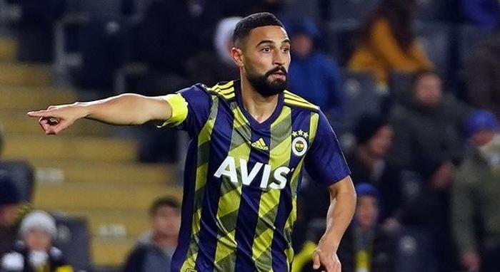 Emre Belözoğlu devrede Fenerbahçe ile Beşiktaş arasında transfer hesapları