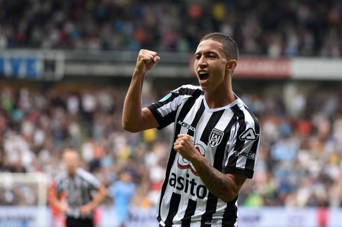 Fenerbahçe transfere başlıyor Alex de Souza devreye girecek