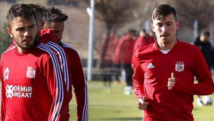 Emre Kılınç ve Mert Hakan Yandaş---------Fenerbahçe/Galatasaray