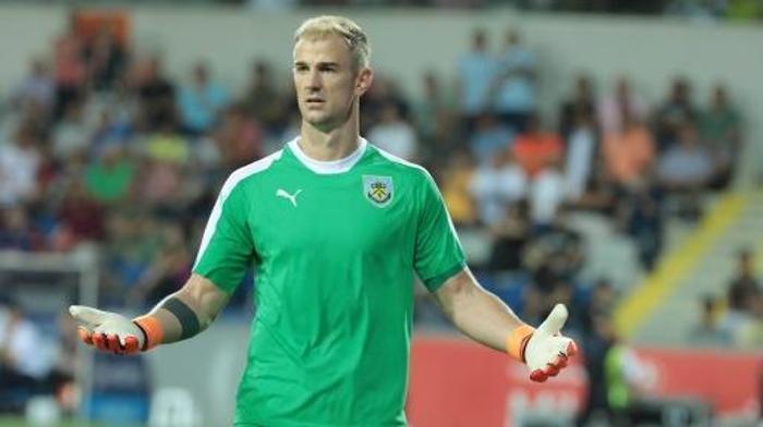 Beşiktaşa dünyaca ünlü kaleci İngilizler Joe Hartı yazdı