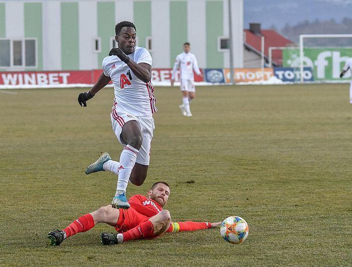 Edwin Gyasi----------Beşiktaş