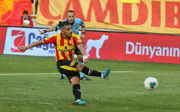 Trabzonspordan Galatasaraya transfer çalımı Anlaşma yakın...