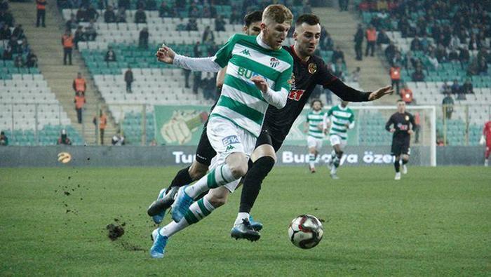 Burak Kapacak------------Trabzonspor