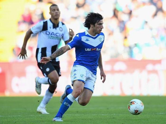 Kim bu 19 yaşındaki Sandro Tonali Herkes onu konuşuyor