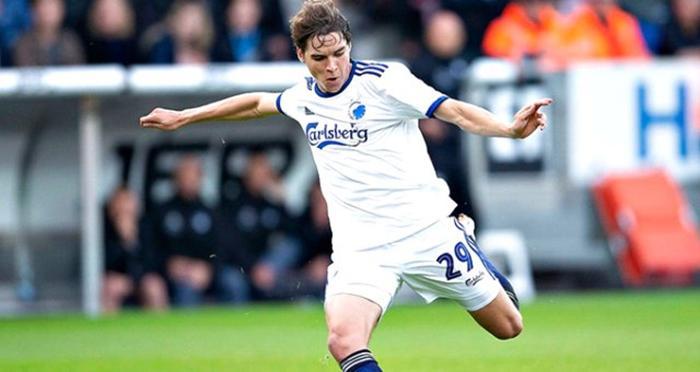Fenerbahçede Robert Skov harekatı