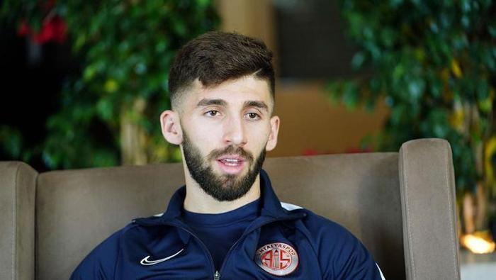 Doğukan Sinik----------Fenerbahçe