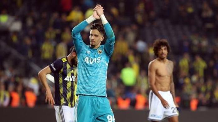 Altay Bayındır---------Bayern Münih/Ajax/Real Madrid