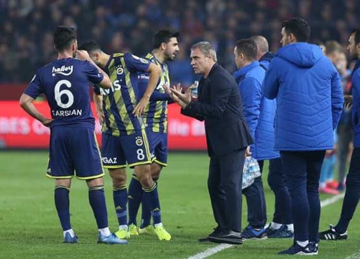 Ersun Yanal Instagram canlı yayınında konuştu: Galatasarayın UEFA Kupası...