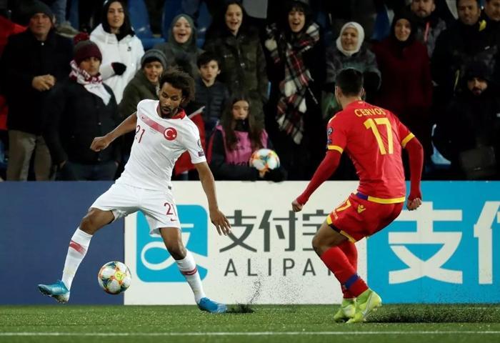 Nazım Sangare Bundesligaya... Galatasaray, Fenerbahçe ve Beşiktaşa kötü haber