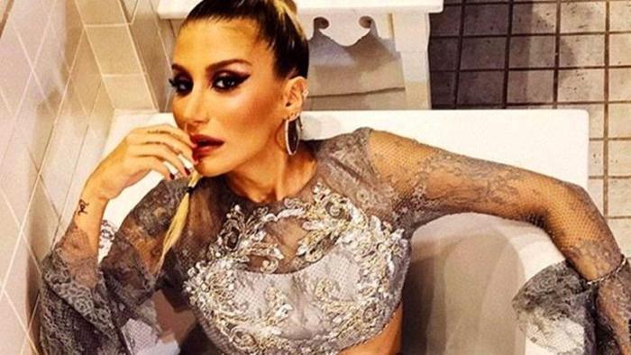 İrem Dericinin karantina pozları