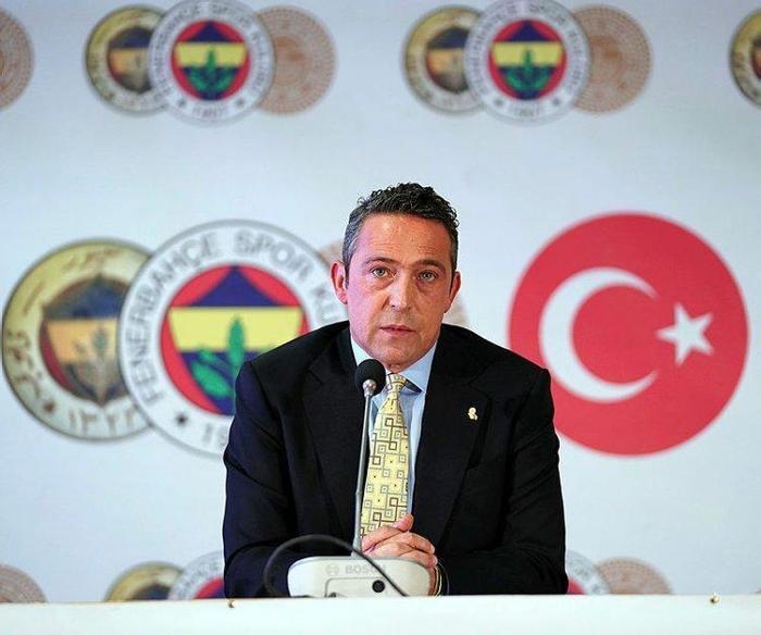 Yıldız futbolcu indirimi kabul etmedi Fenerbahçeden ayrılıyor