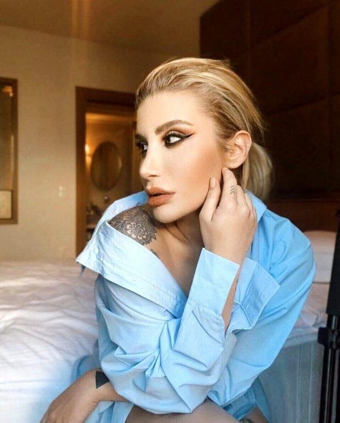 İrem Dericinin karantina pozları