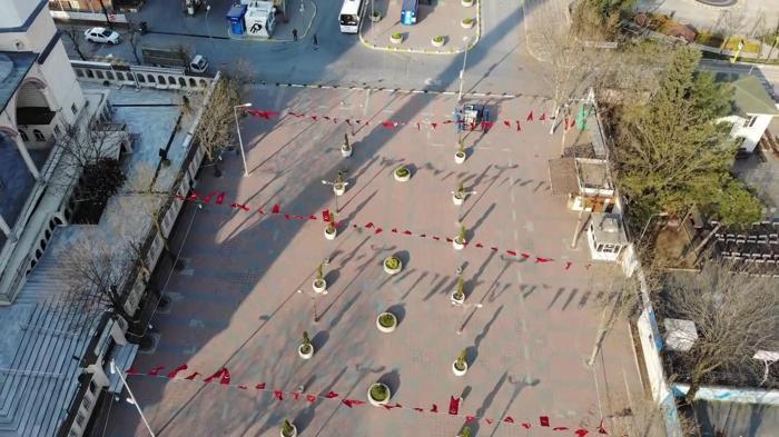 Sokağa çıkma yasağının ardından İstanbulda tarihi görüntüler