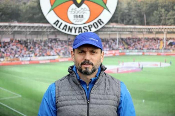 Fenerbahçede tüm yollar Erol Buluta Yardımcıları bile...