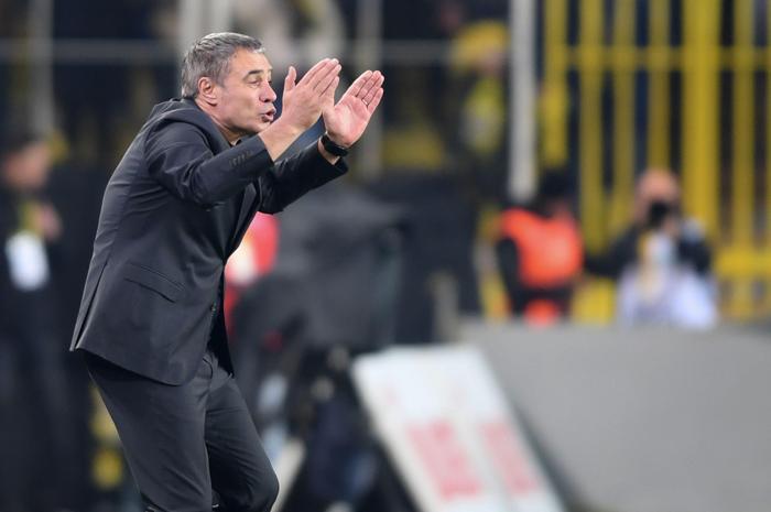 Fenerbahçe taraftarı çıldırdı: Ali Koç-Ersun Yanal istifa