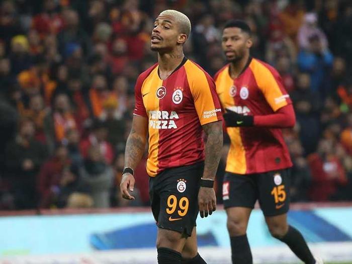 Galatasarayda akıl oyunları...