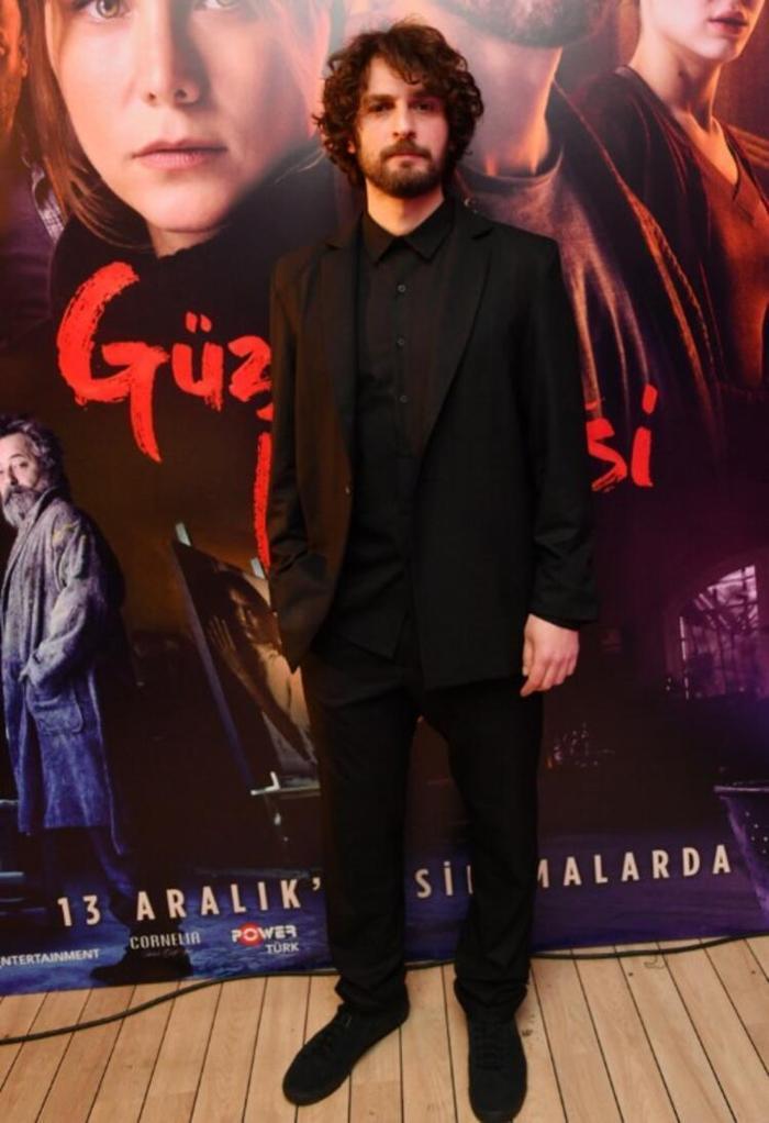 Güzelliğin Portresi filminin galasına ünlü akını