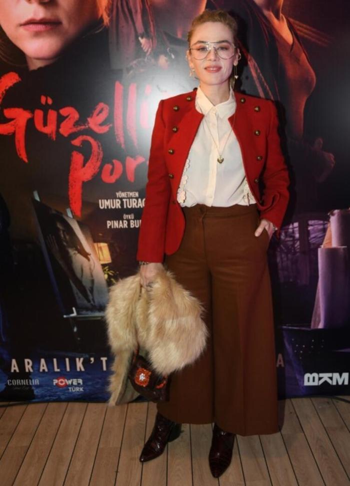 Güzelliğin Portresi filminin galasına ünlü akını