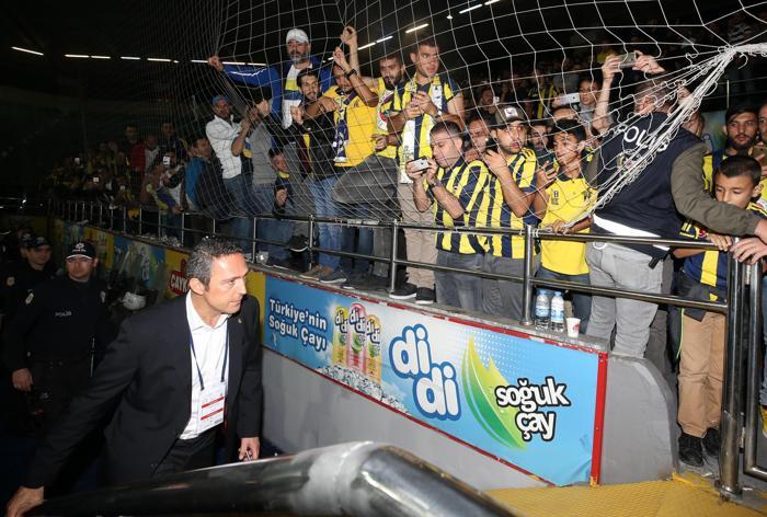 Fenerbahçede o gün geldi Ali Koçun açıklaması bekleniyor...