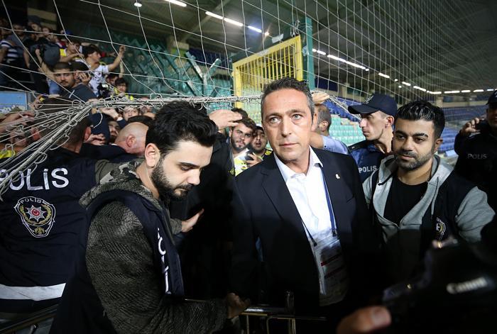 Fenerbahçede o gün geldi Ali Koçun açıklaması bekleniyor...