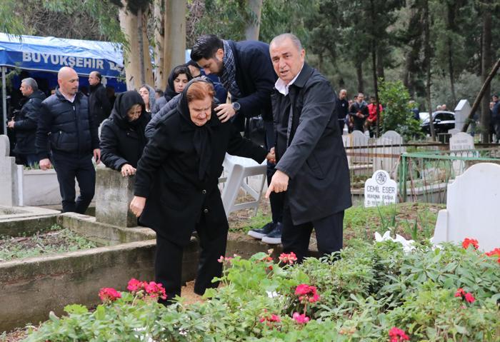 Fatih Terim ve annesinin gözyaşları