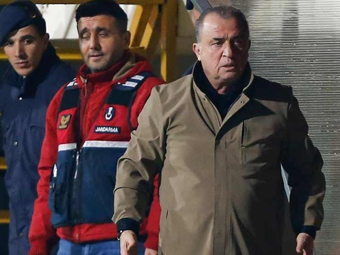 Galatasarayda Alanyaspor maçında Fatih Terim çılgına döndü