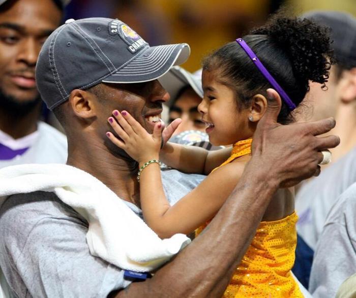 Kobe Bryantın ölümü ünlüler dünyasını yasa boğdu