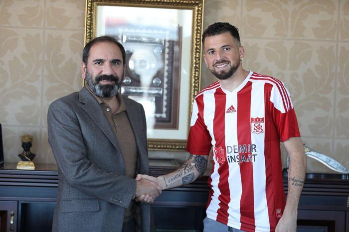 Claudemir - Braga =========> Sivasspor (Bedelsiz)