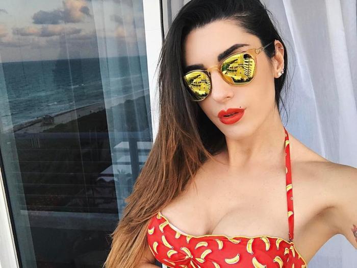 Ünlü basketbolcu Valentina Vignali, çırılçıplak soyunup poz verdi beğeni butonu çöktü