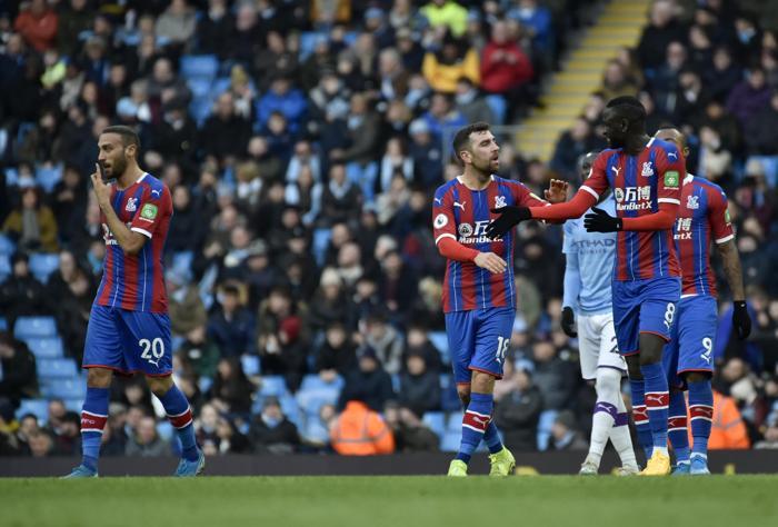 Cenk Tosunlu Crystal Palacedan Manchester Cityye çelme
