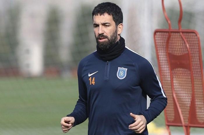 Arda Turan ile Mino Raiola arasında gece yarısı transfer görüşmesi