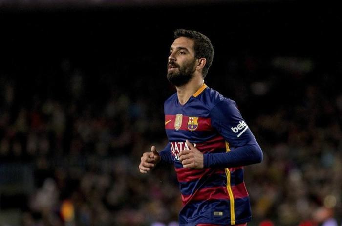 Arda Turan ile Mino Raiola arasında gece yarısı transfer görüşmesi