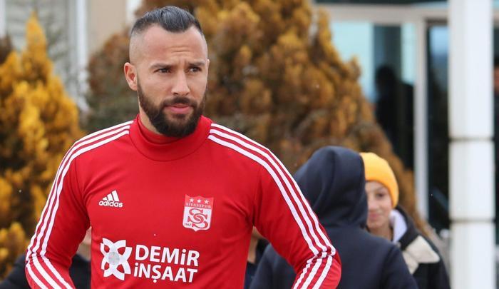 Yasin Öztekin - Göztepe ====> Sivasspor (Bedelsiz)