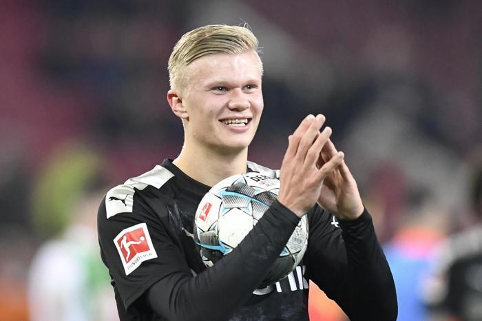 Erling Haaland Borussia Dortmund formasıyla harikalar yarattı