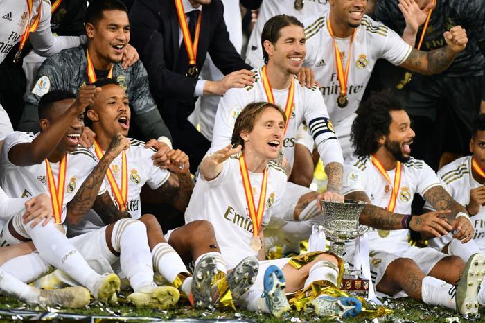 Şampiyon Real Madrid kupasına kavuştu