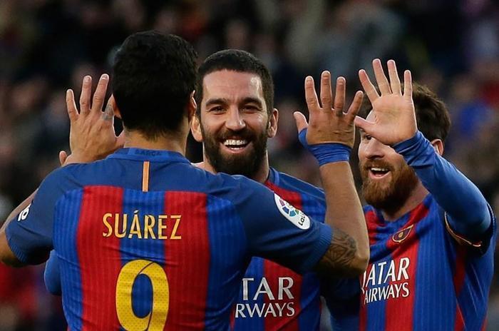 Arda Turan ile Mino Raiola arasında gece yarısı transfer görüşmesi