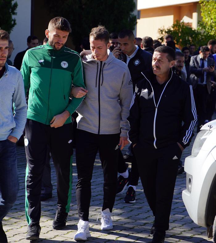 Futbolcular cuma namazında buluştu