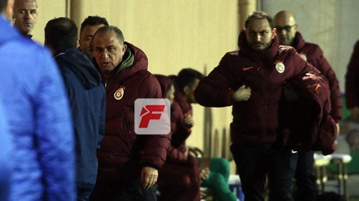 Fatih Terim çılgına döndü, sahaya girdi İşte o anlar...