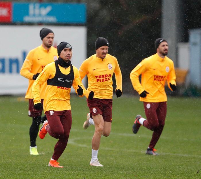 Galatasarayın yeni transferi Marcelo Saracchi ilk antrenmanına çıktı