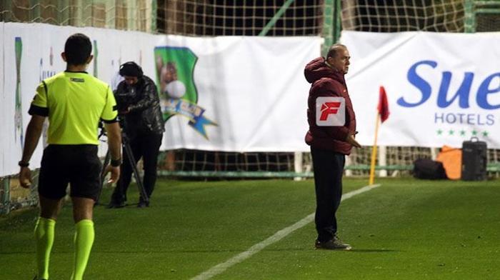 Fatih Terim çılgına döndü, sahaya girdi İşte o anlar...