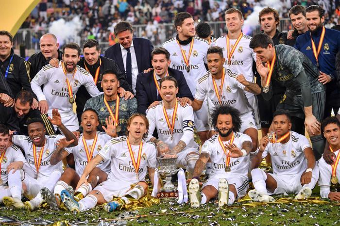 Şampiyon Real Madrid kupasına kavuştu