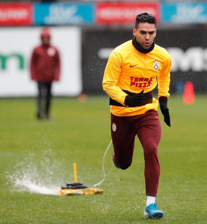 Galatasarayın yeni transferi Marcelo Saracchi ilk antrenmanına çıktı