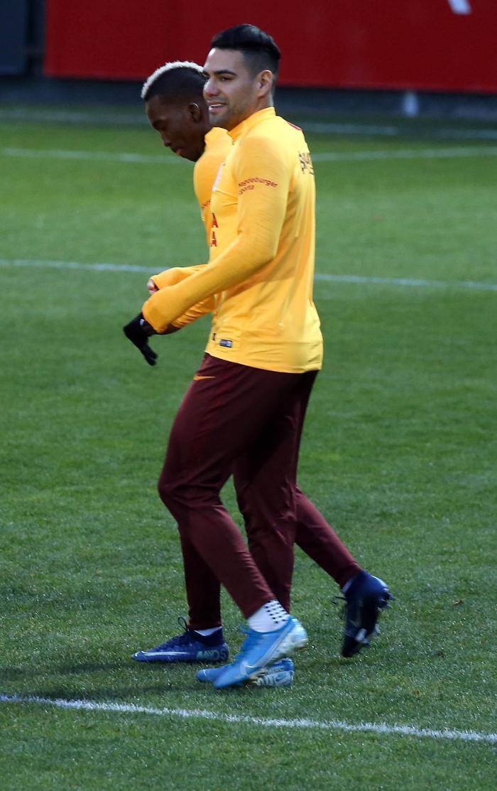 Galatasarayda yeni transfer Henry Onyekuru takımla çalıştı