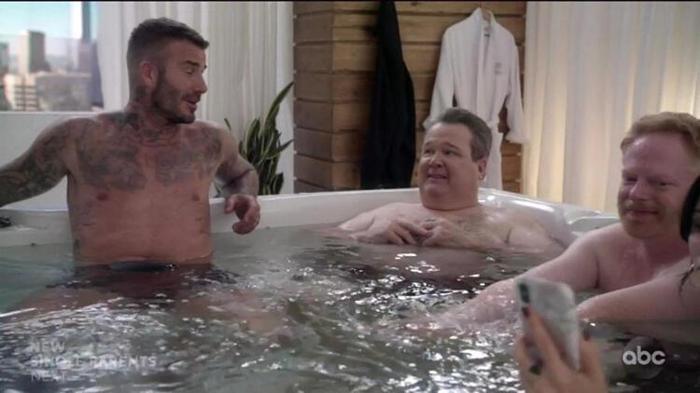 David Beckham jakuzide: Ama yanında Victoria yok