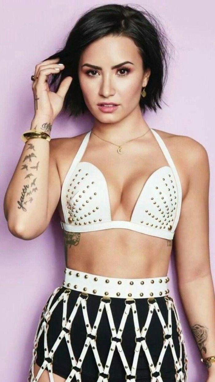 Neymar ve Demi Lovato aşk mı yaşıyor