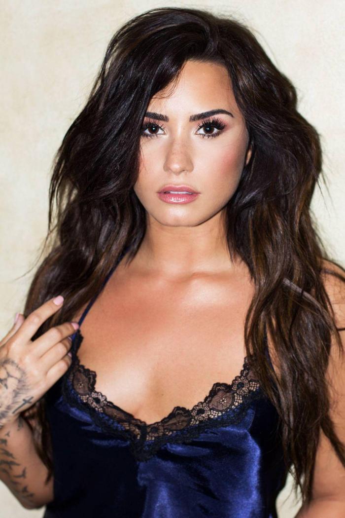 Neymar ve Demi Lovato aşk mı yaşıyor