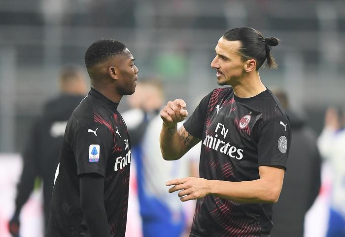 Zlatan Ibrahimovic yıllar sonra Milan formasıyla sahada