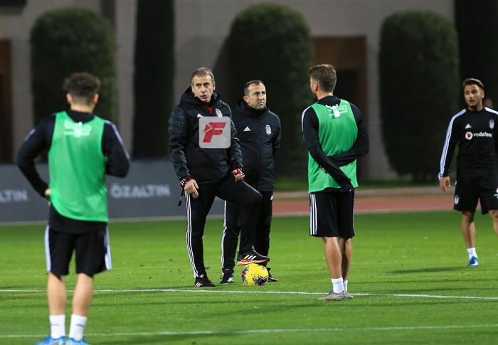 SON DAKİKA Beşiktaşa Dorukhan Toköz ve Douglas müjdesi